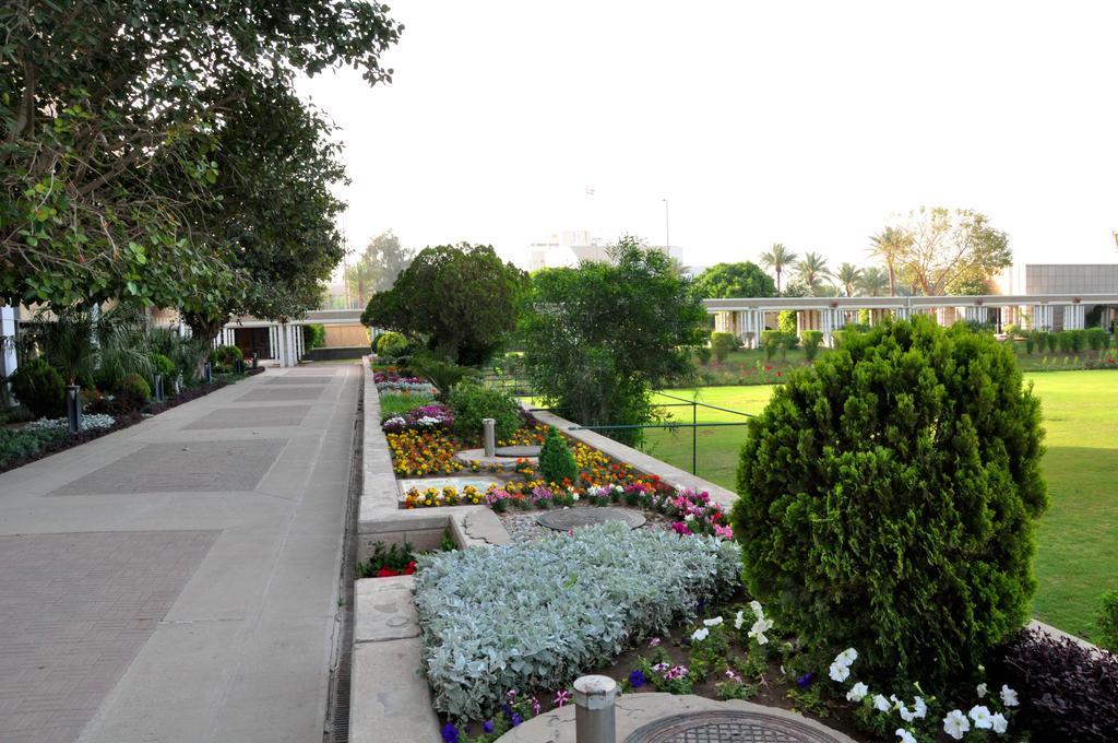 Royal Tulip Alrasheed Hotel Baghdād Exterior foto
