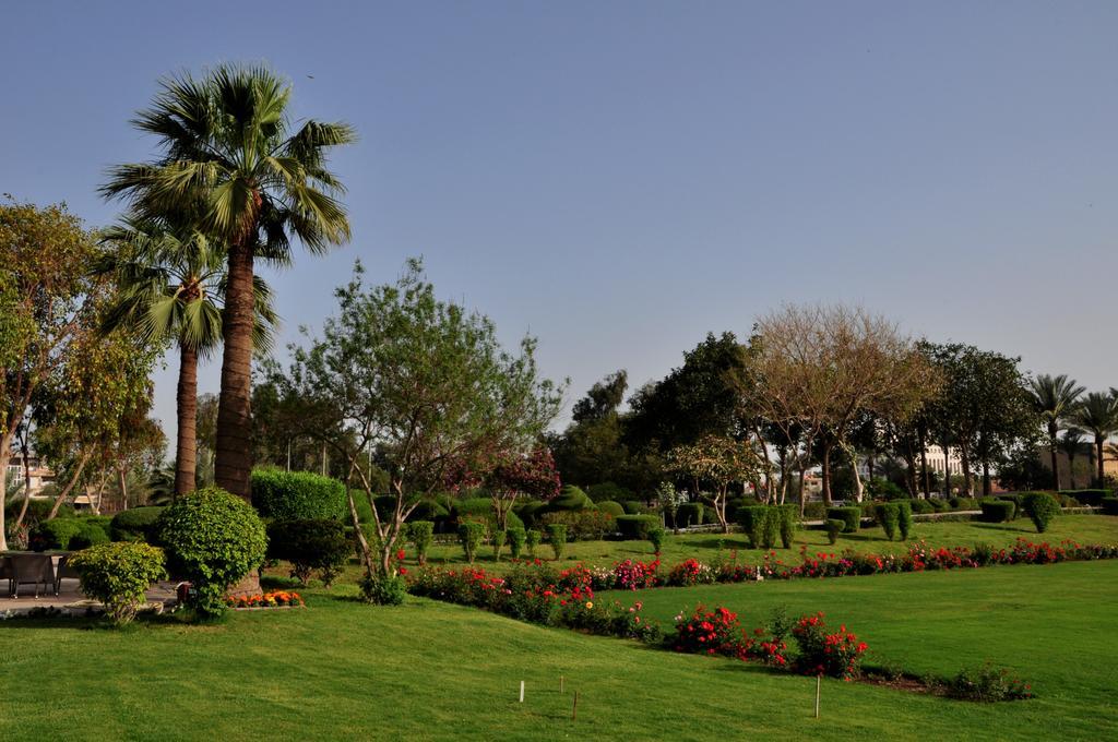 Royal Tulip Alrasheed Hotel Baghdād Exterior foto
