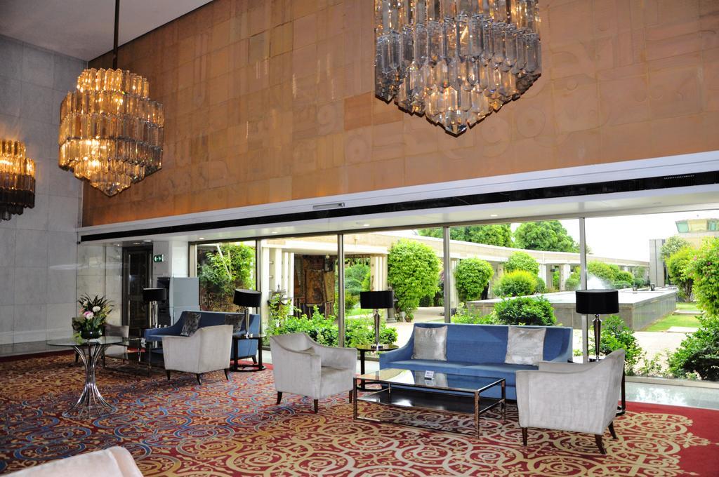Royal Tulip Alrasheed Hotel Baghdād Exterior foto