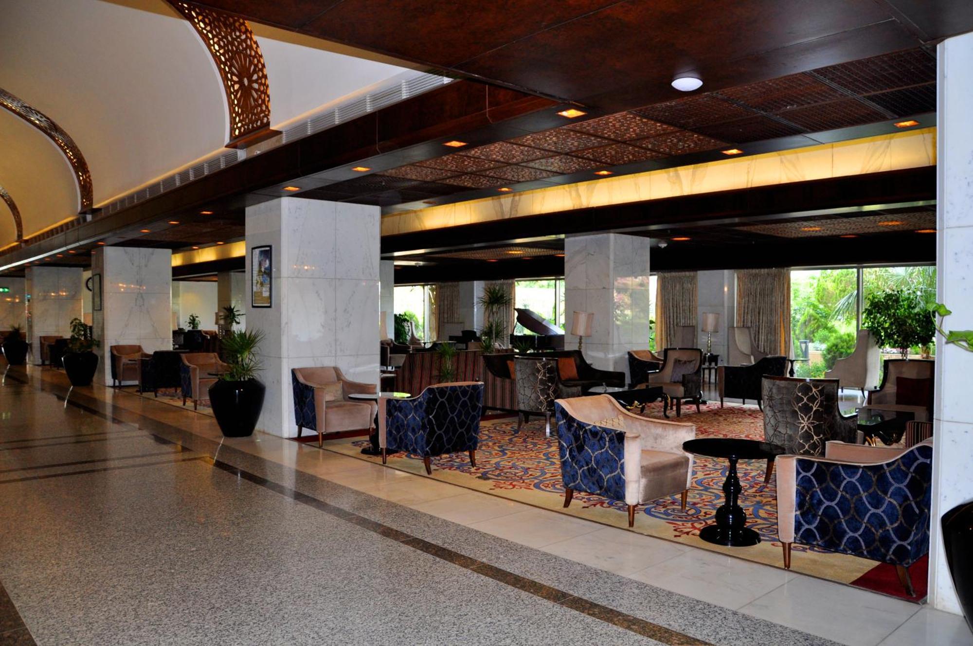 Royal Tulip Alrasheed Hotel Baghdād Exterior foto