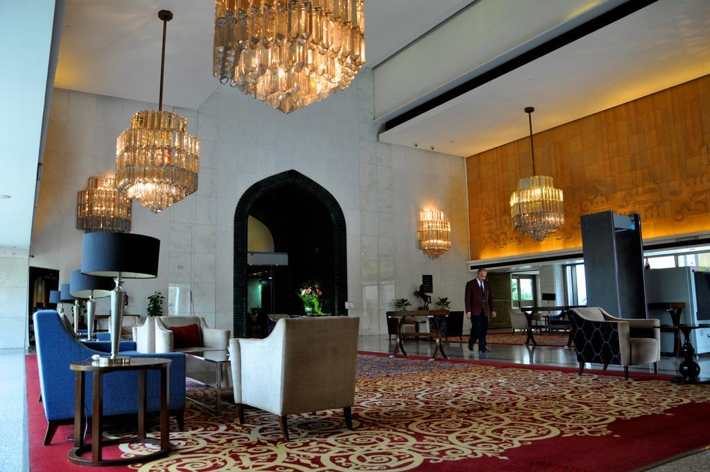 Royal Tulip Alrasheed Hotel Baghdād Exterior foto