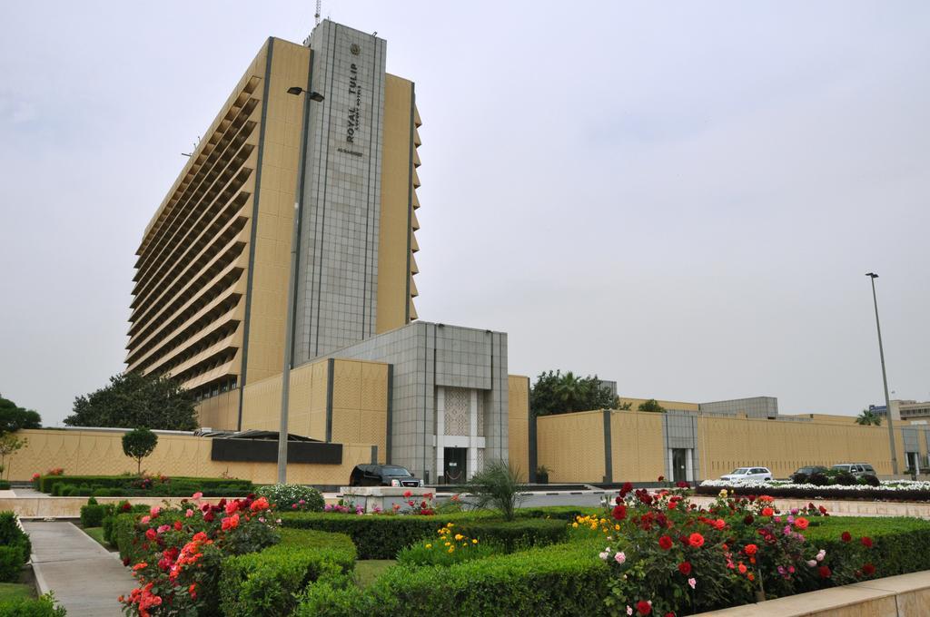 Royal Tulip Alrasheed Hotel Baghdād Exterior foto